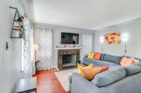 Peaceful Detroit Home with Yard 10 Mi to Downtown!